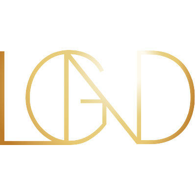 Chaun Legend Nails